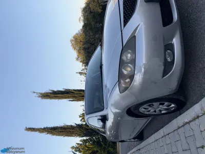 2005 Model Mazda Axela