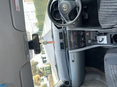 2005 Model Mazda Axela
