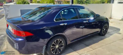 2005 Model Honda Accord.