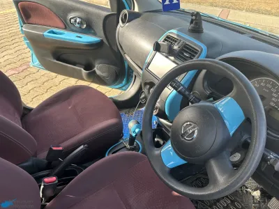 Temiz Tam Otomatik Nissan Marc