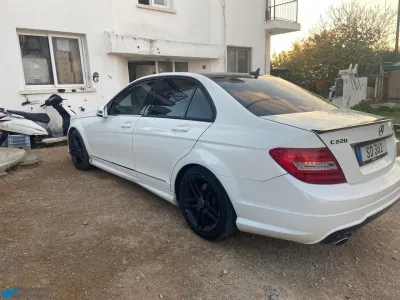 Model C 220 Amg Ful Paket