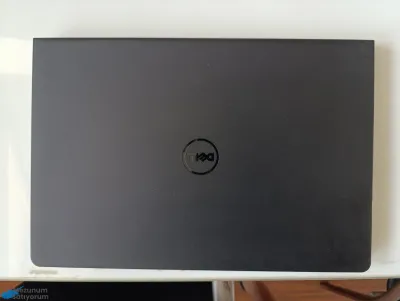 Dell İnspiron 15 3000 Laptop