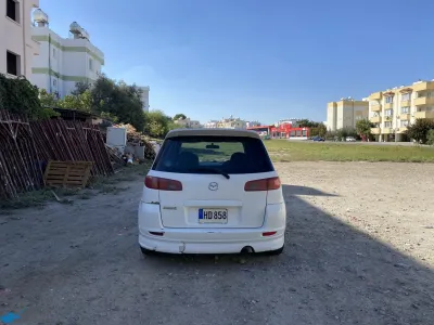 Mazda Demio 2002