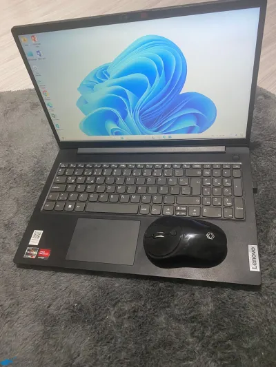 Lenovo Laptop
