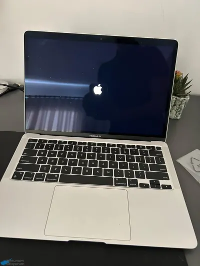 Macbook Air