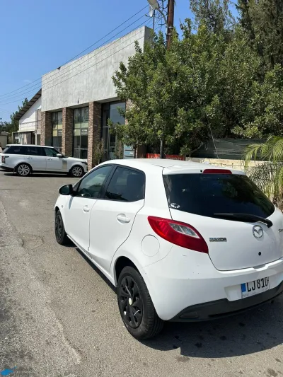 Mazda Demio "masrafsiz"