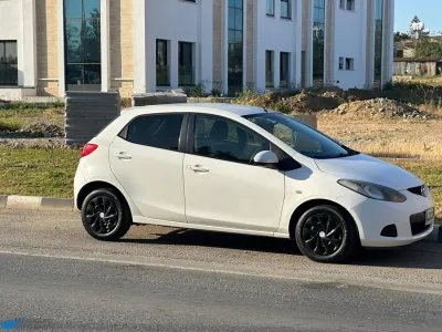 Mazda Demio "masrafsiz"