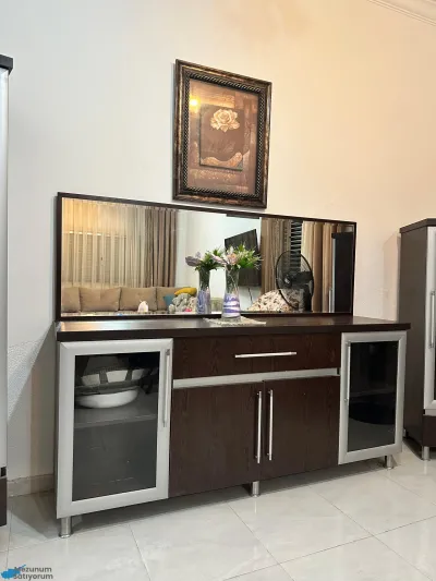 Aynalı Konsol Ve Vitrinleri