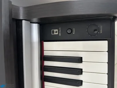 Kurzweil M210 Elektronik Piano