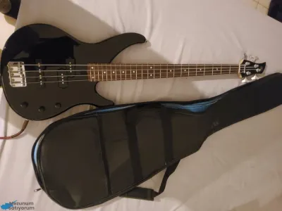 Bass Guitar Yamaha