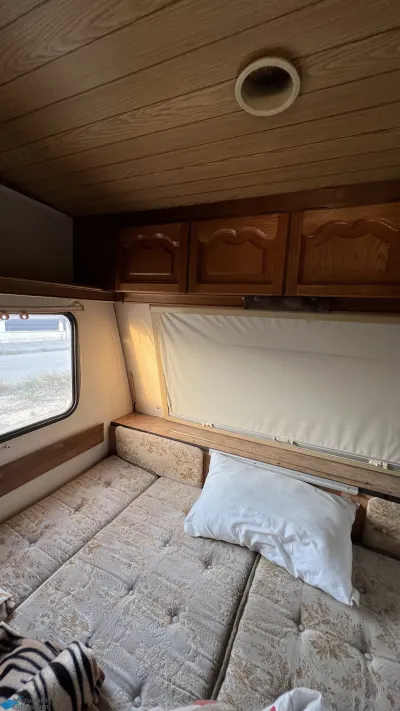 Lux Caravan