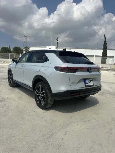 Honda Vezel Z Play E:hev(hibrit)