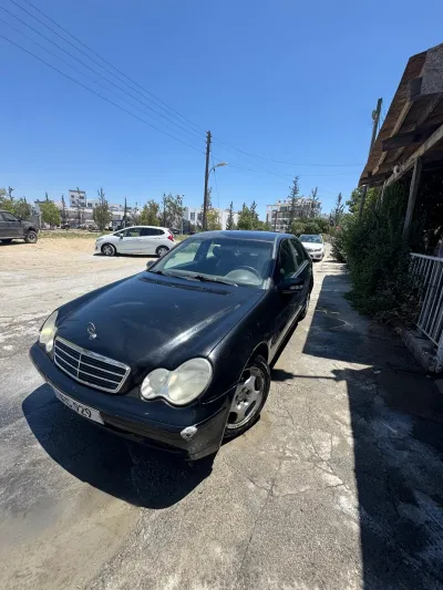 Mercedes C200