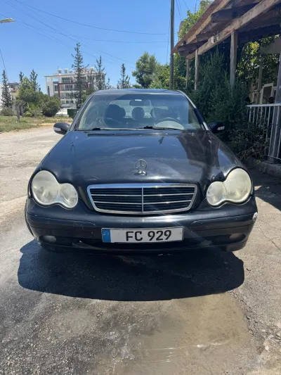 Mercedes C200