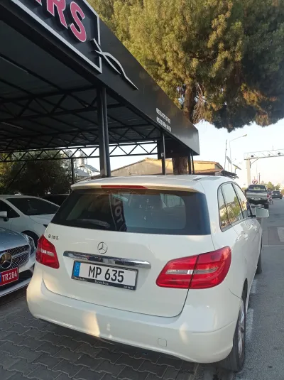 Mercedes Benz B180
