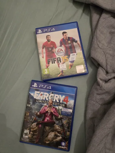 Ps4 + 2 Kol + 2 Oyun
